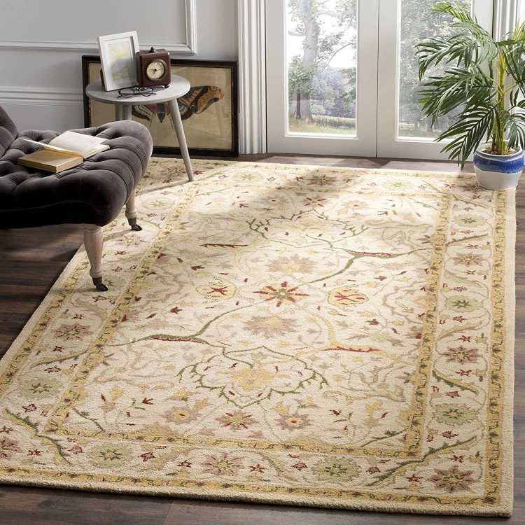 Safavieh Handmade Traditional Oriental Ivory Wool Area Rug