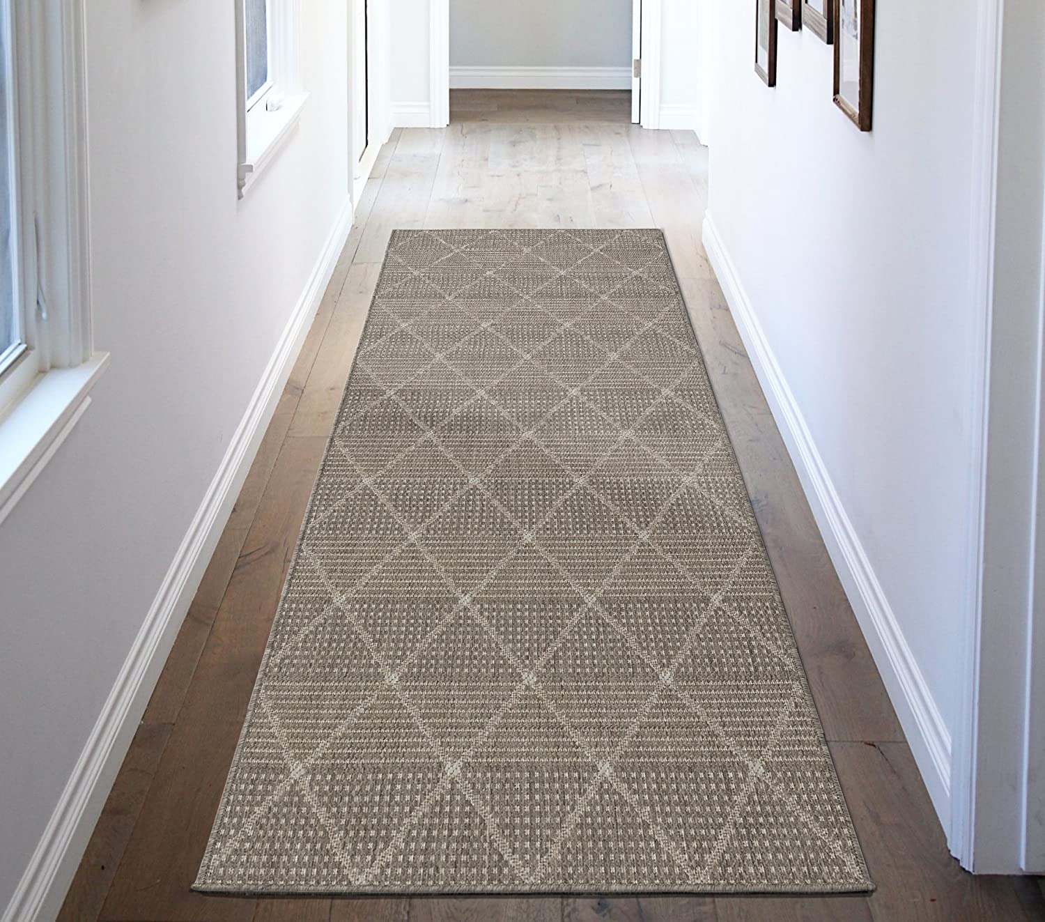 Best Rugs For High Traffic Areas: Choosing The Most Durable Rug (2022)