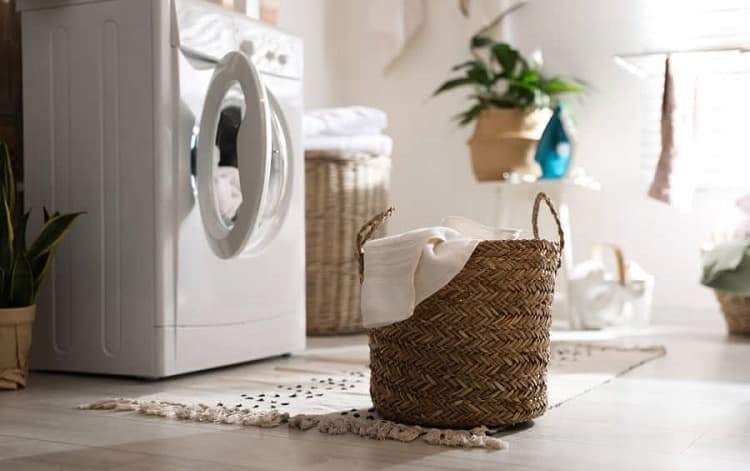 Can you wash fur rug in the washing machine?