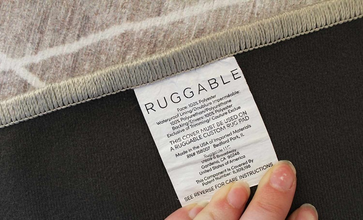 Rug care label.