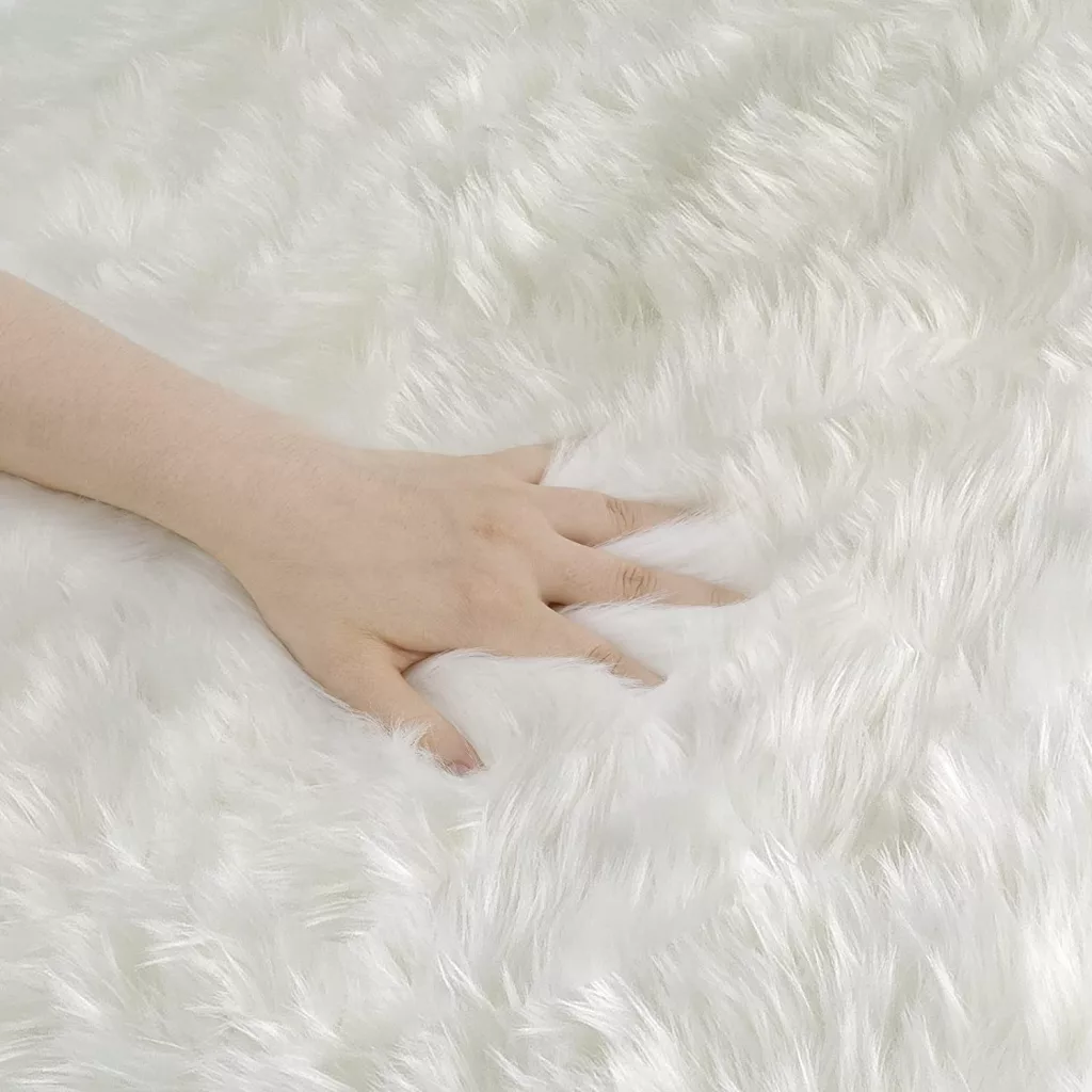 Fluffy White Rug